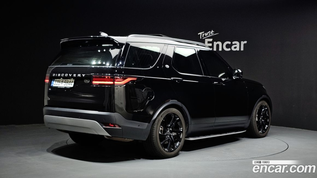 Land Rover Discovery D250 SE, 2022