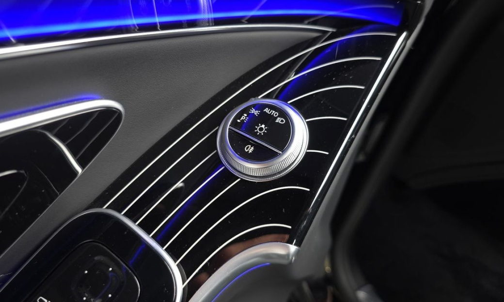 Mercedes-Benz S-Class Maybach S580 4MATIC, 2023
