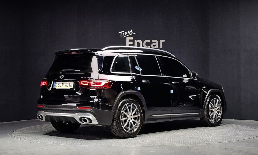 Mercedes-Benz GLB-Class AMG GLB35 4MATIC, 2021