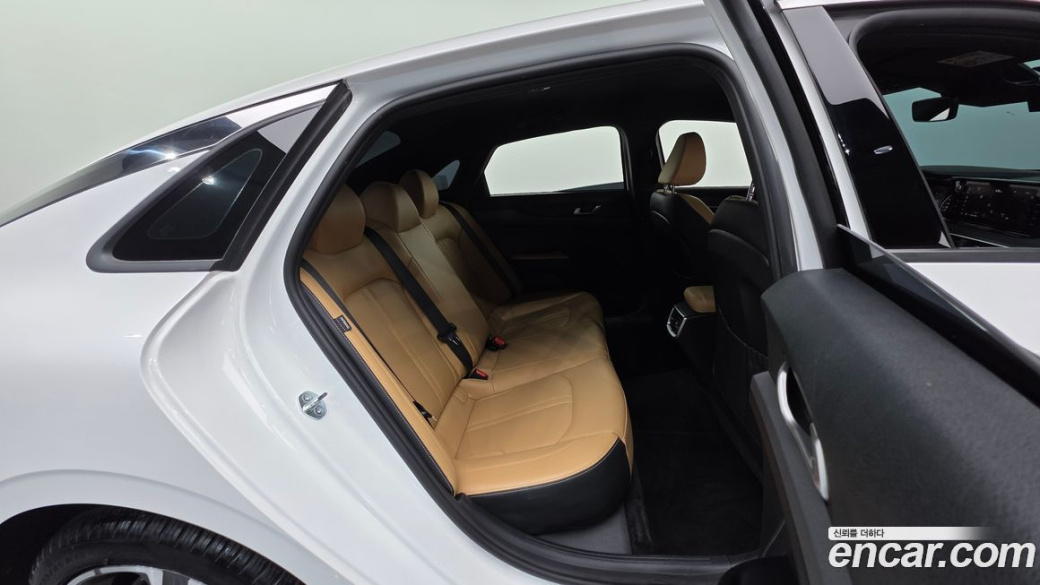 Kia K5 2.0, 2023