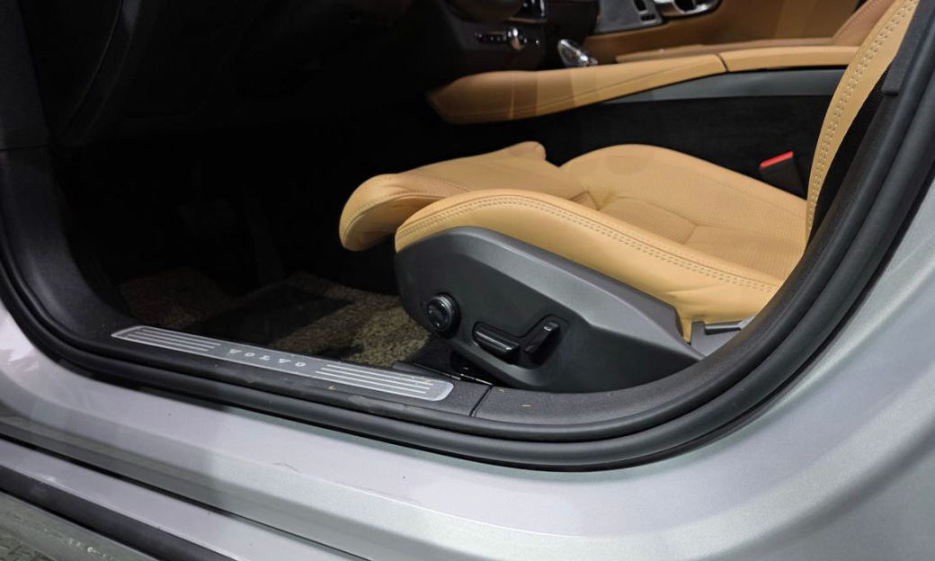 Volvo S90 B6 AWD Ultimate Bright, 2023