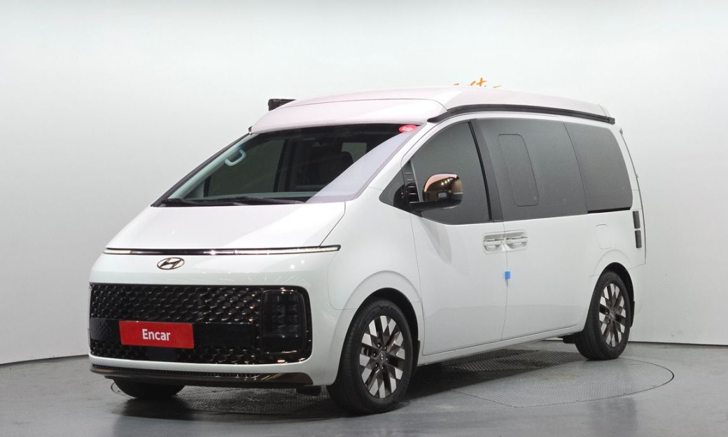 Hyundai Staria 2WD Camping Car, 2024