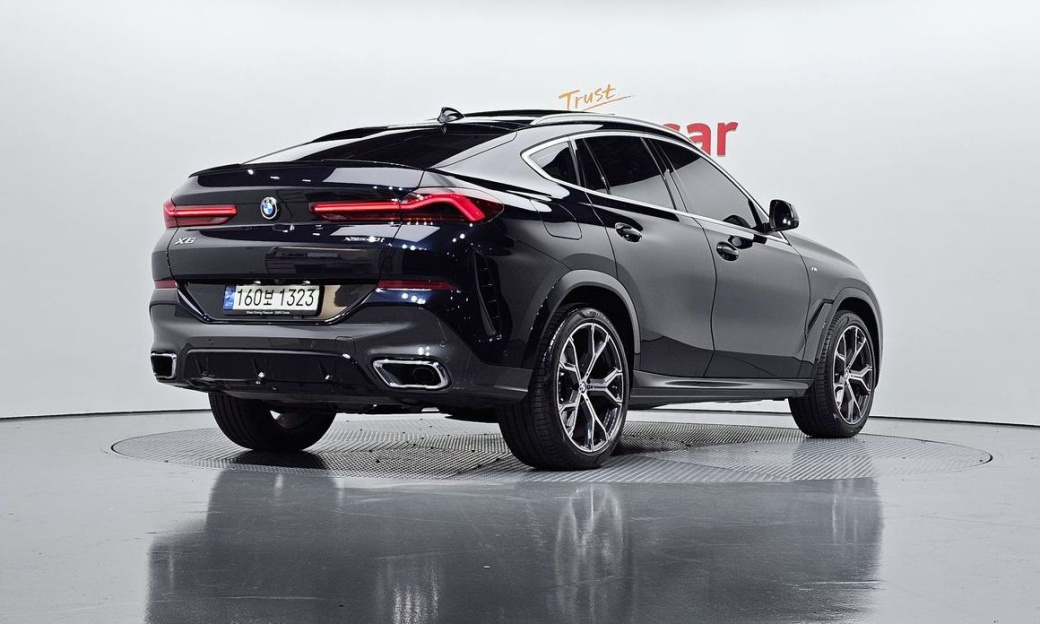 BMW X6 xDrive40i M Sport, 2022