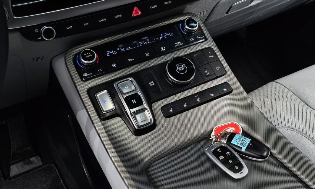 Hyundai Palisade Diesel 2.2 2WD, 2024