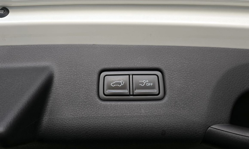 Kia Carnival 9-Seater Noblesse, 2025