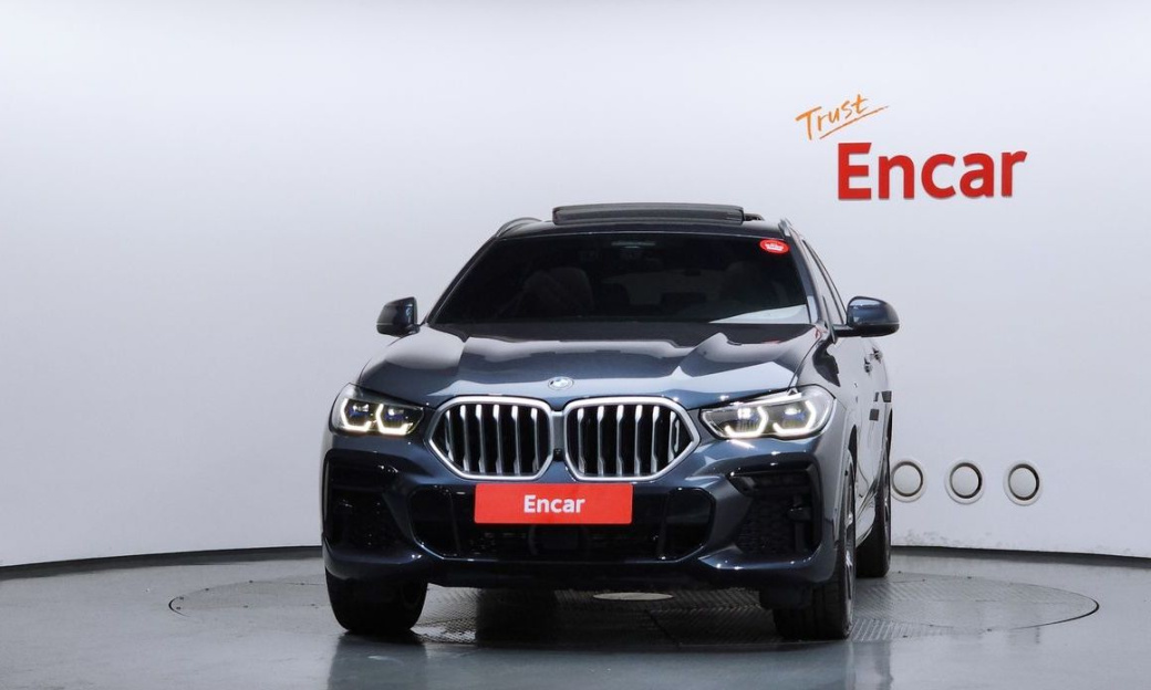 BMW X6 xDrive40i M Sport, 2022
