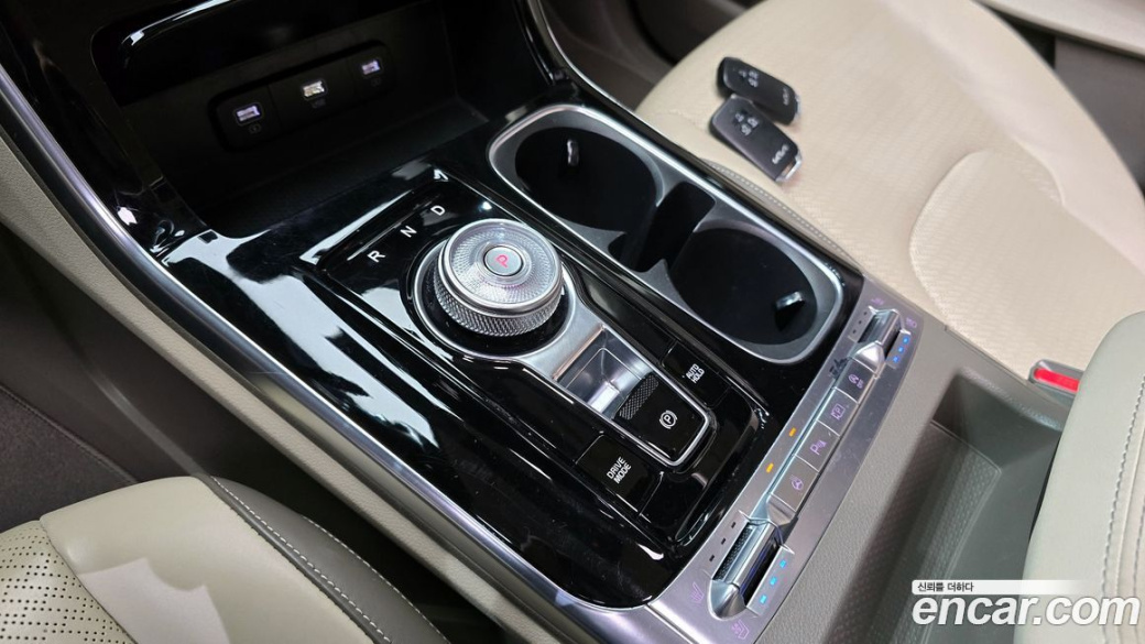 Kia Carnival 9-Seater Signature, 2022