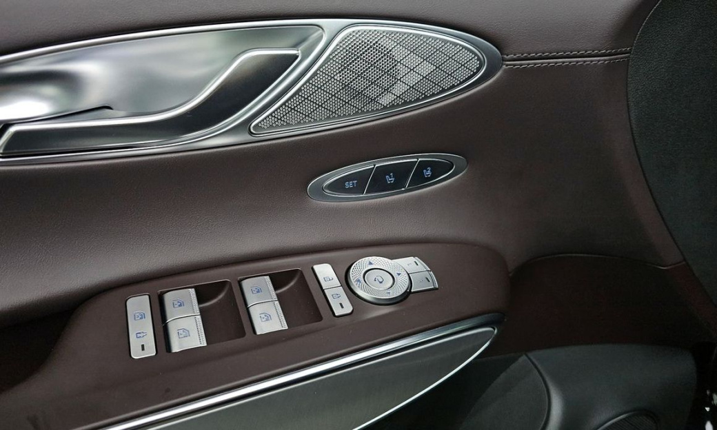 Genesis GV70 2.5T Gasoline 2WD, 2022