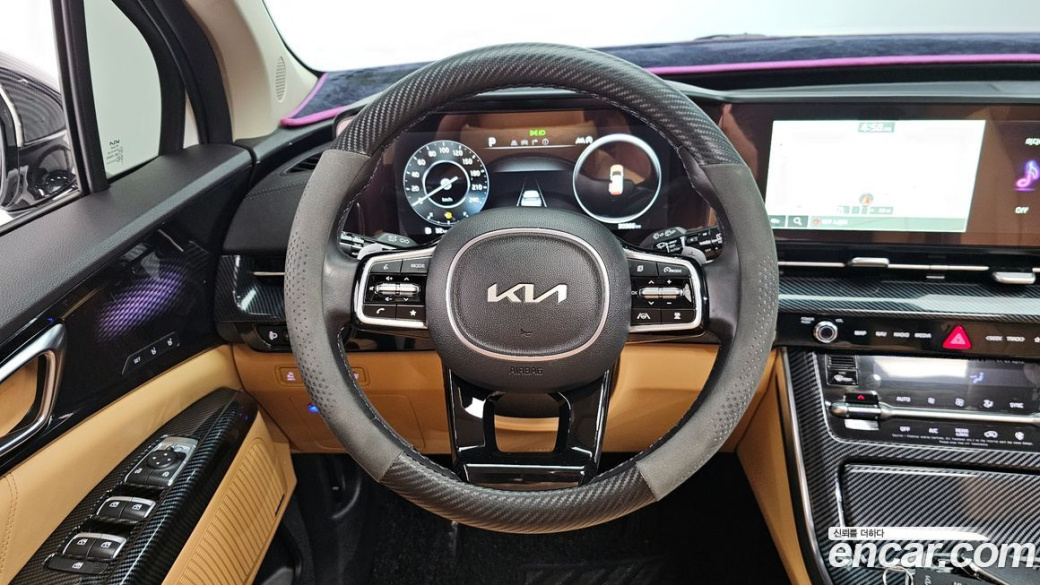 Kia Carnival 9-Seater Signature, 2023