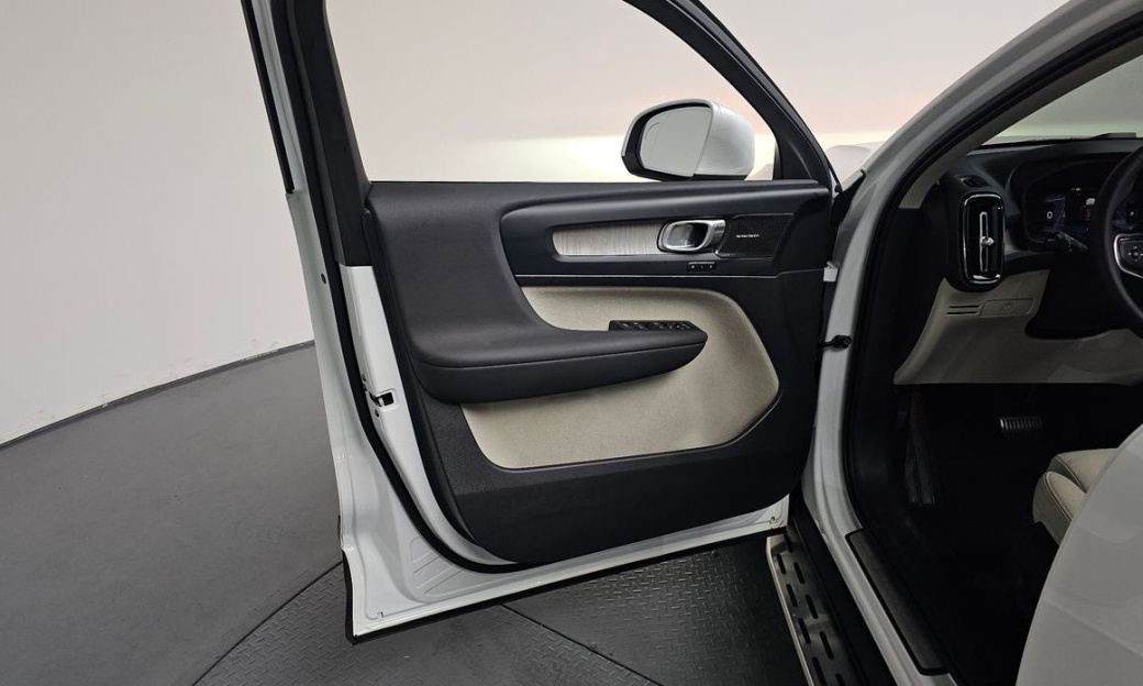 Volvo XC40 B4 Ultimate Bright, 2023