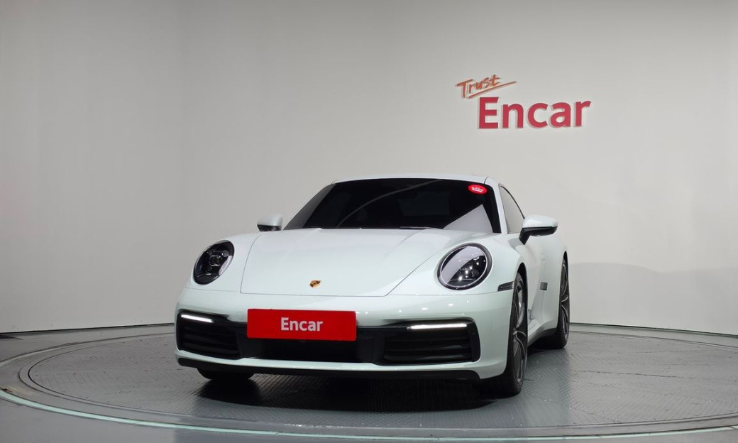 Porsche 911 Carrera, 2024