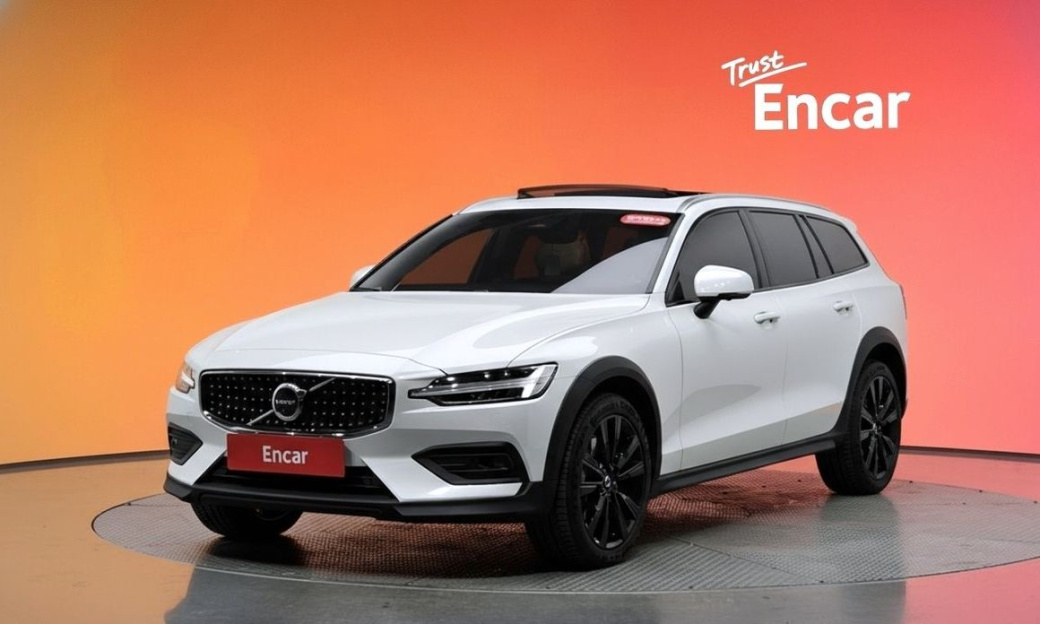 Volvo V60 B5 Ultimate AWD, 2024