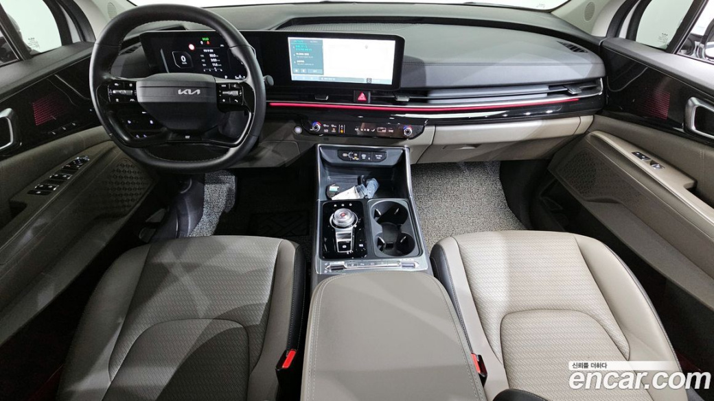 Kia Carnival 9-Seater Signature, 2025