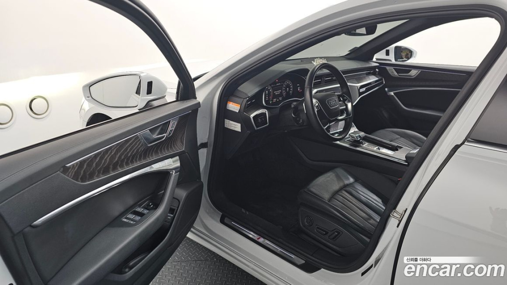 Audi A6 45 TFSI Quattro Premium, 2022