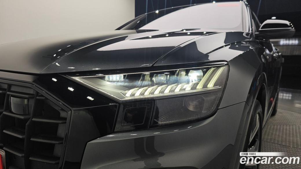 Audi Q8 55 TFSI Quattro Premium, 2023