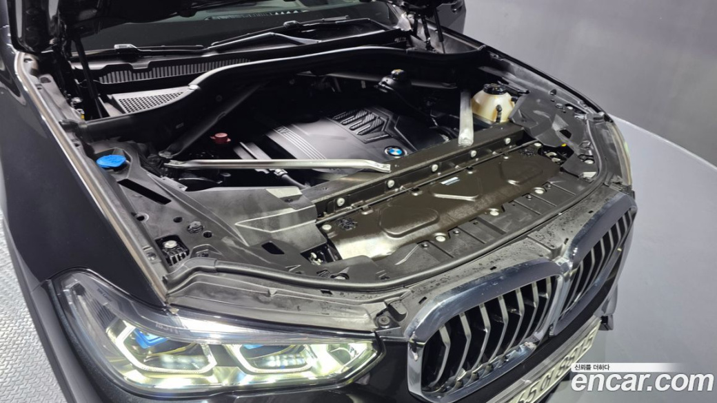 BMW X5 xDrive 40i xLine, 2022