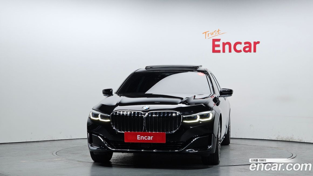 BMW 7-Series 740Li xDrive Design Pure Excellence, 2022