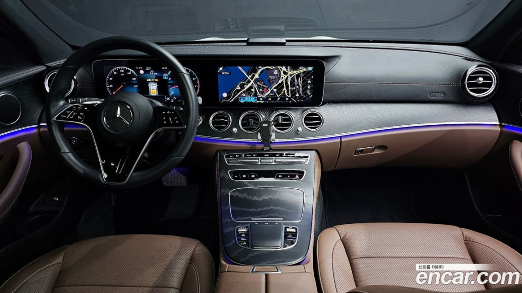 Mercedes-Benz E-Class E250 AMG Line, 2023