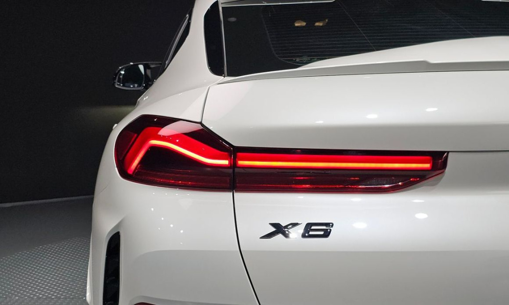 BMW X6 xDrive40i M Sport, 2025