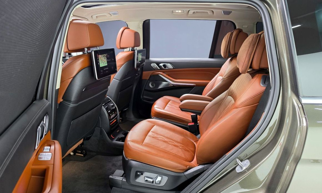BMW X7 xDrive 40i Design Pure Excellence 6-Seater, 2022