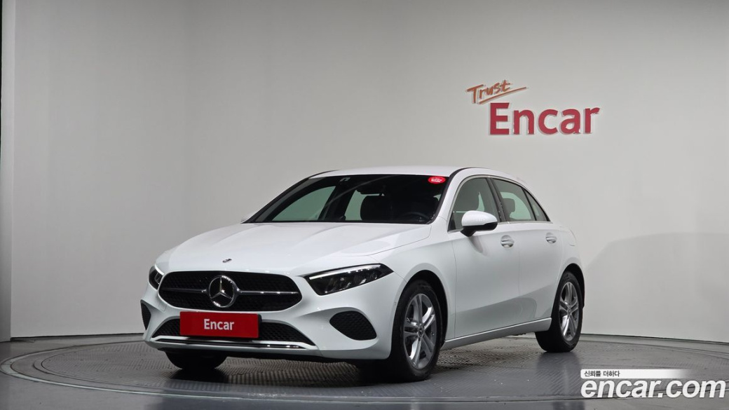 Mercedes-Benz A-Class A220 Hatchback, 2025