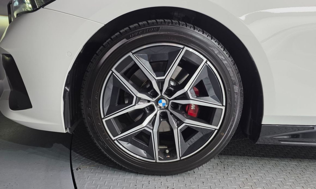 BMW 5-Series 520i Special Edition, 2024