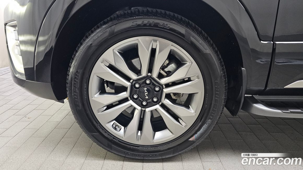 Kia Mohave Diesel 3.0 4WD 7-Seater, 2022