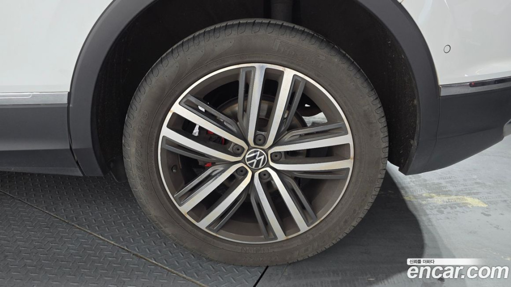 Volkswagen Tiguan 2.0 TDI 4Motion Prestige, 2023