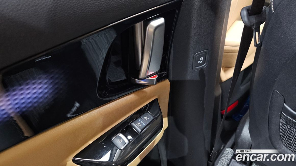 Kia Carnival 9-Seater Signature, 2023