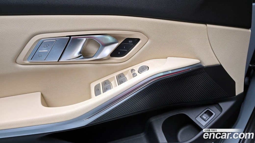 BMW 3-Series 320i M Sport, 2023