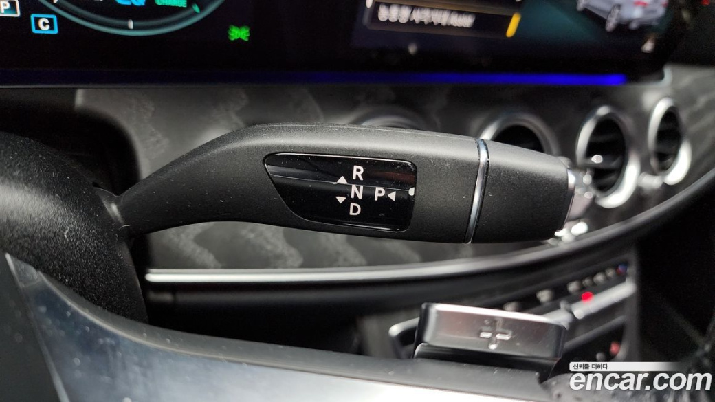 Mercedes-Benz E-Class E350 4MATIC AMG Line, 2022