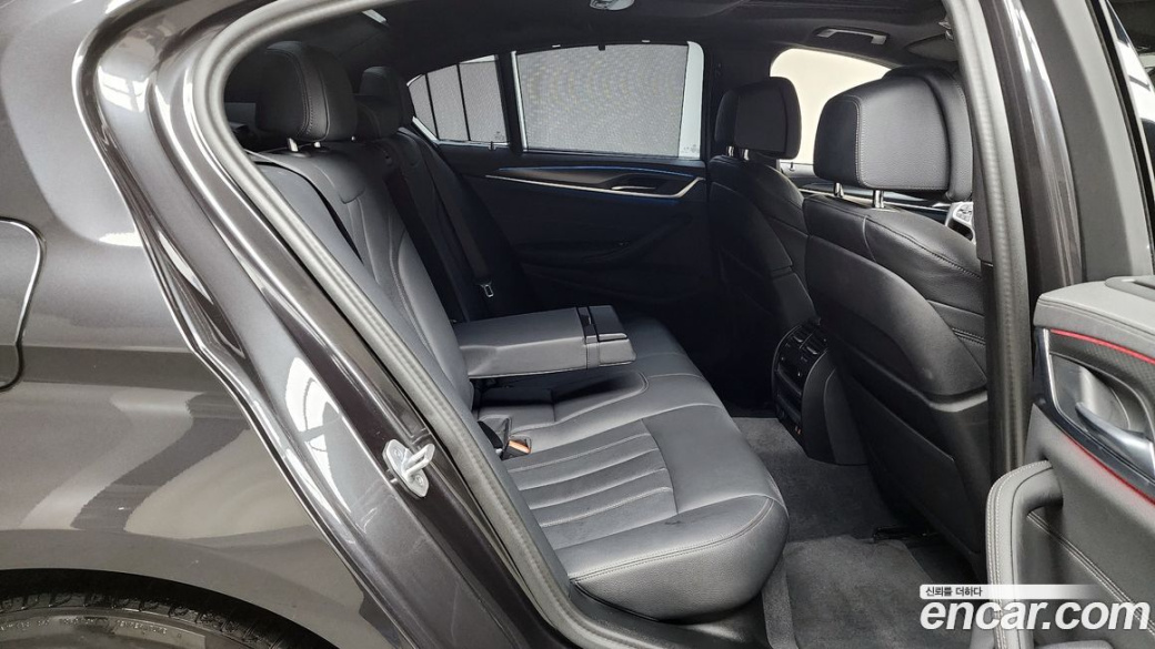 BMW 5-Series 520i M Sport, 2023
