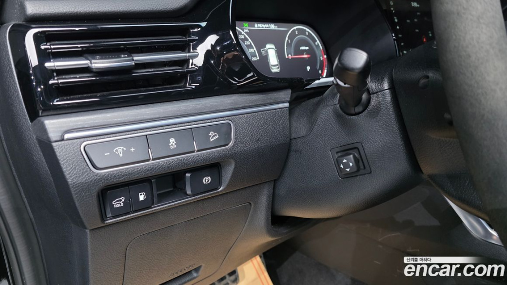 Kia Mohave Diesel 3.0 4WD 5-Seater, 2024