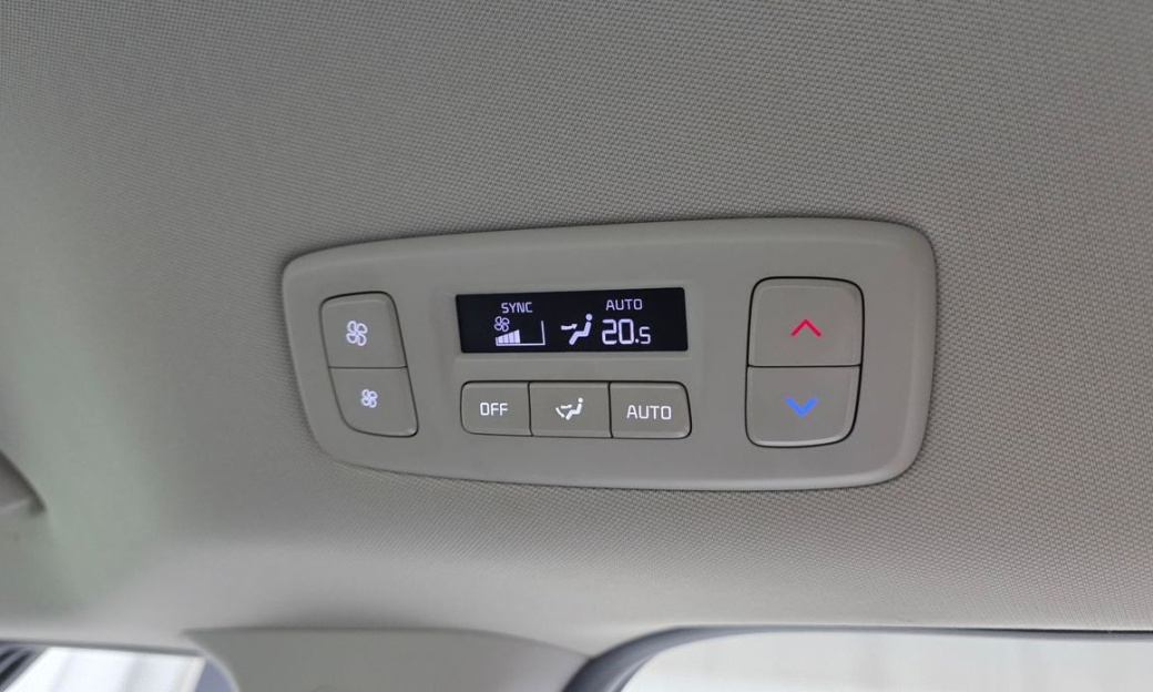 Kia Carnival 9-Seater Prestige, 2024