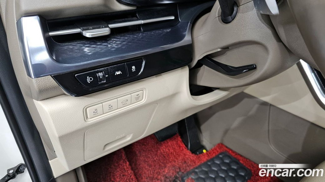 Kia Carnival 9-Seater Hi-Limousine, 2023