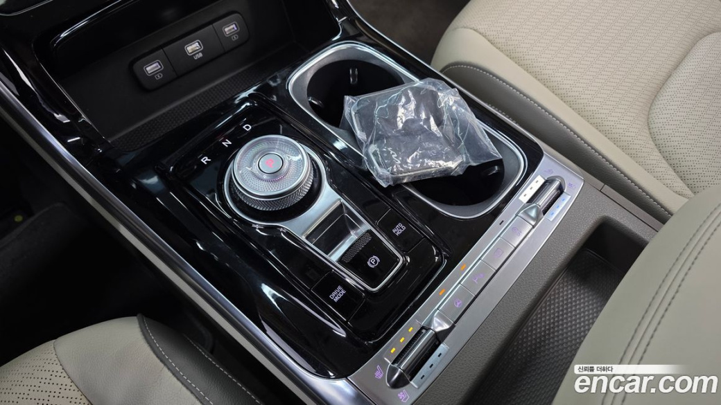 Kia Carnival 9-Seater Noblesse, 2023