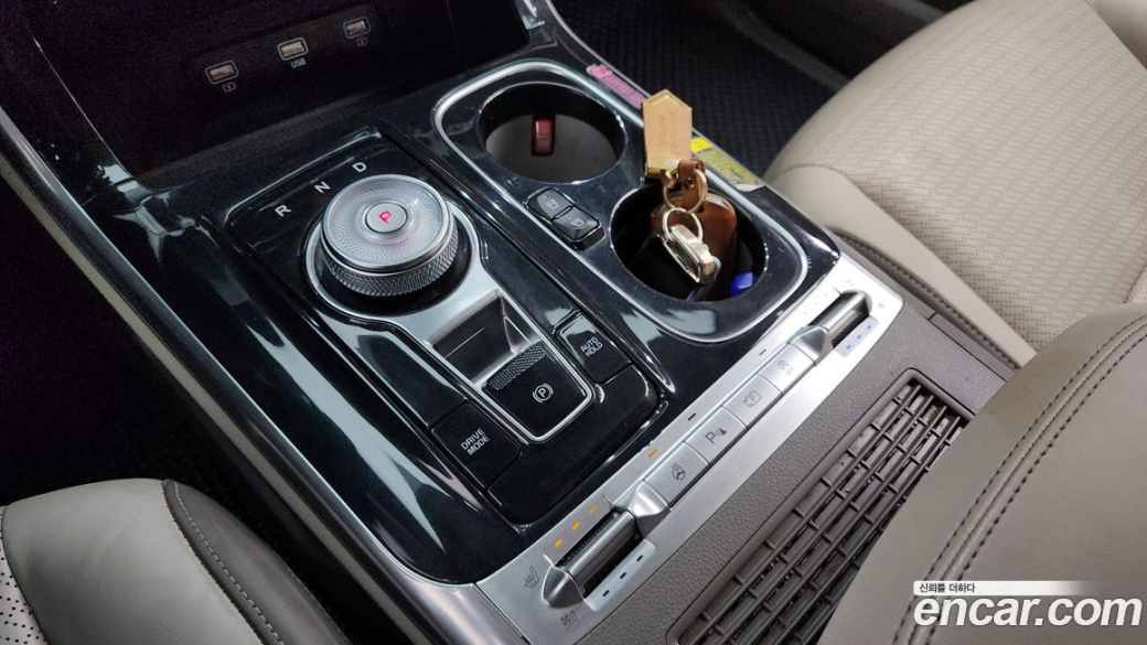 Kia Carnival 7-Seater Hi-Limousine, 2022
