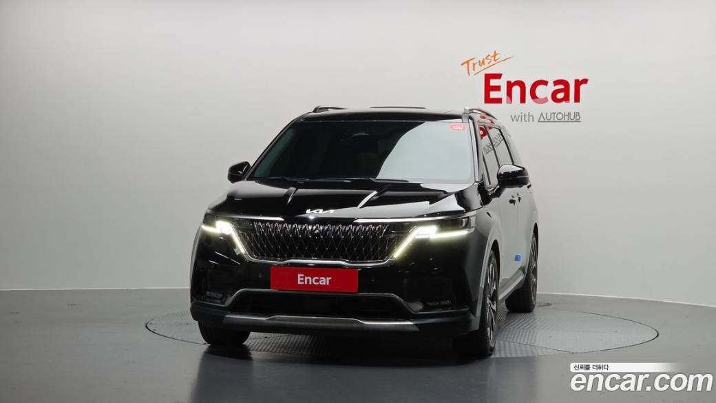 Kia Carnival 9-Seater Signature, 2023