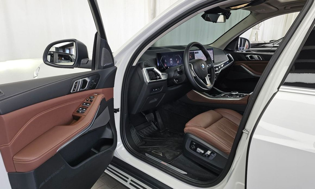 BMW X5 xDrive 40i xLine, 2024