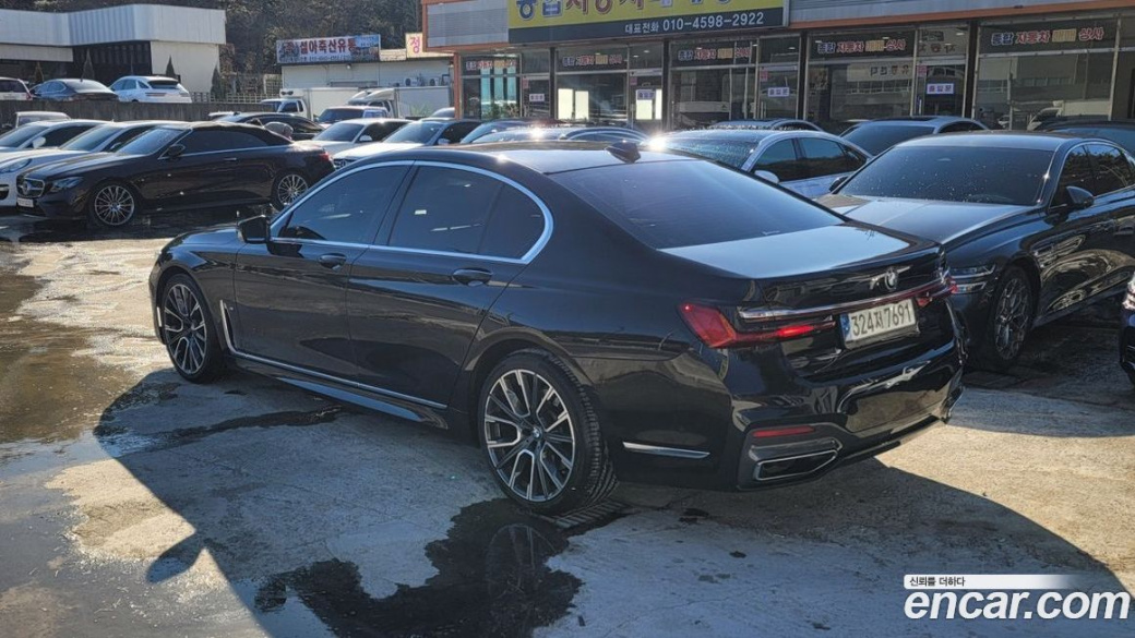 BMW 7-Series 740i M Sport, 2022