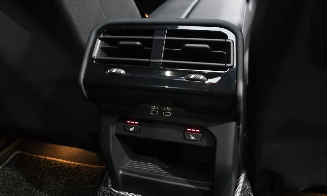 BMW 5-Series 520i M Sport, 2024