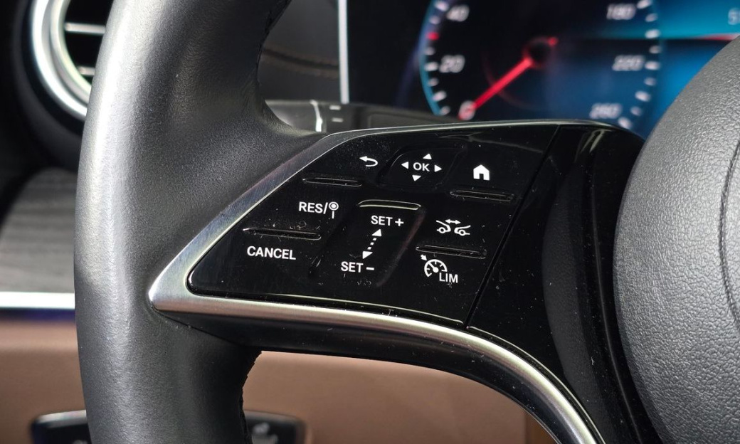 Mercedes-Benz E-Class E250 AMG Line, 2023