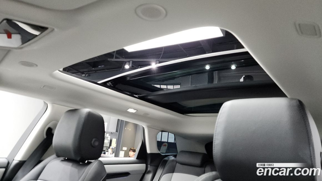 Land Rover Range Rover Evoque P250 Dynamic SE, 2025