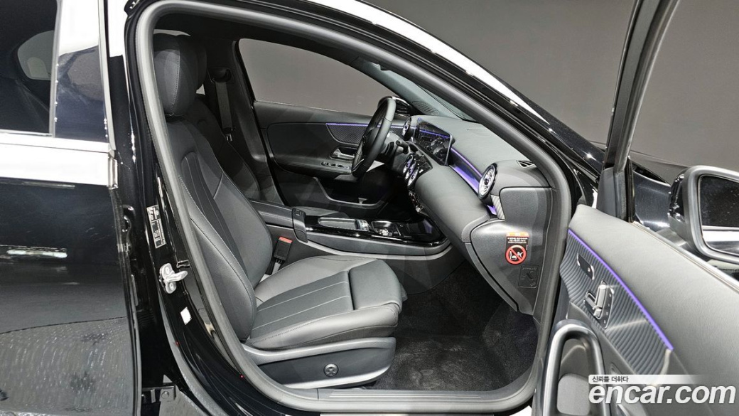 Mercedes-Benz A-Class A220 Hatchback, 2025
