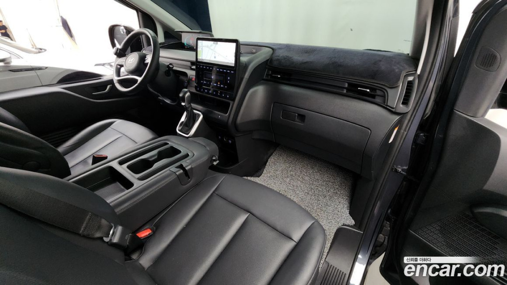 Hyundai Staria Cargo 3-Seater, 2025