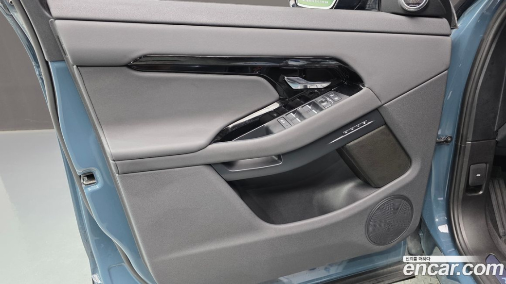 Land Rover Range Rover Evoque P250 Dynamic SE, 2025