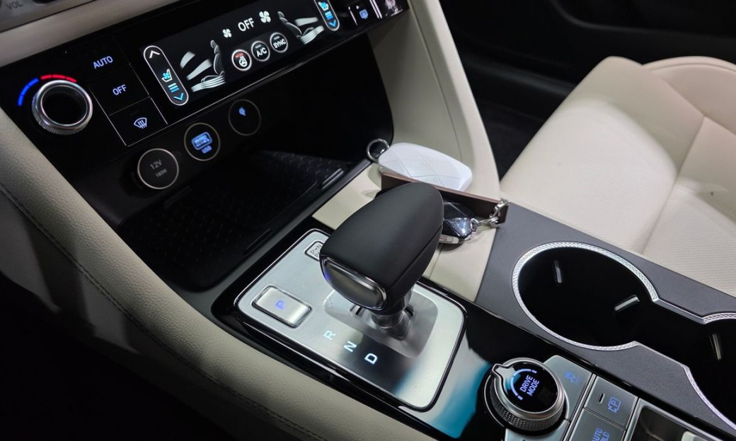 Genesis G70 Gasoline 2.5T 4WD, 2024
