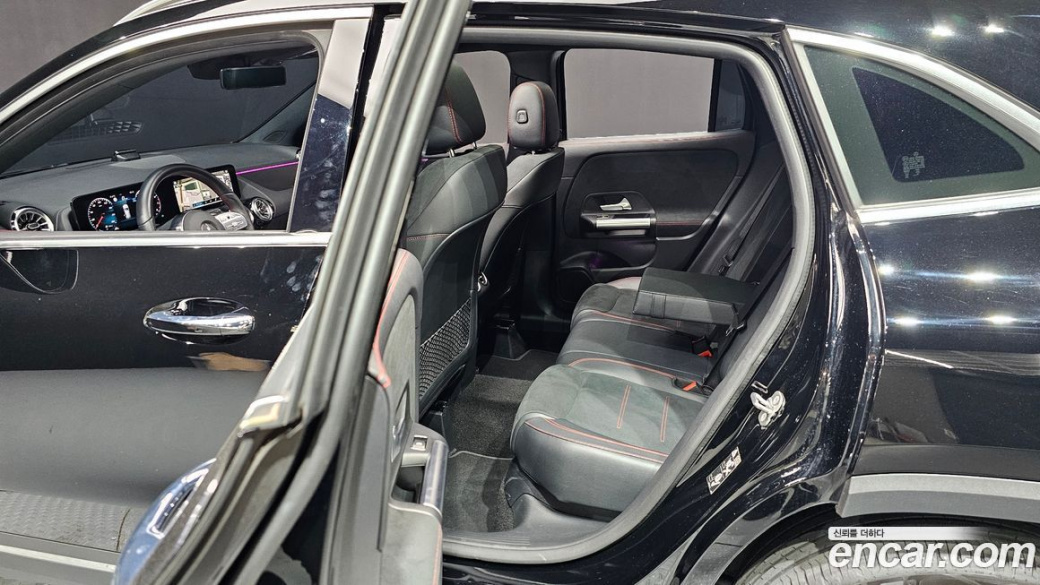 Mercedes-Benz GLA-Class GLA250 4MATIC, 2023