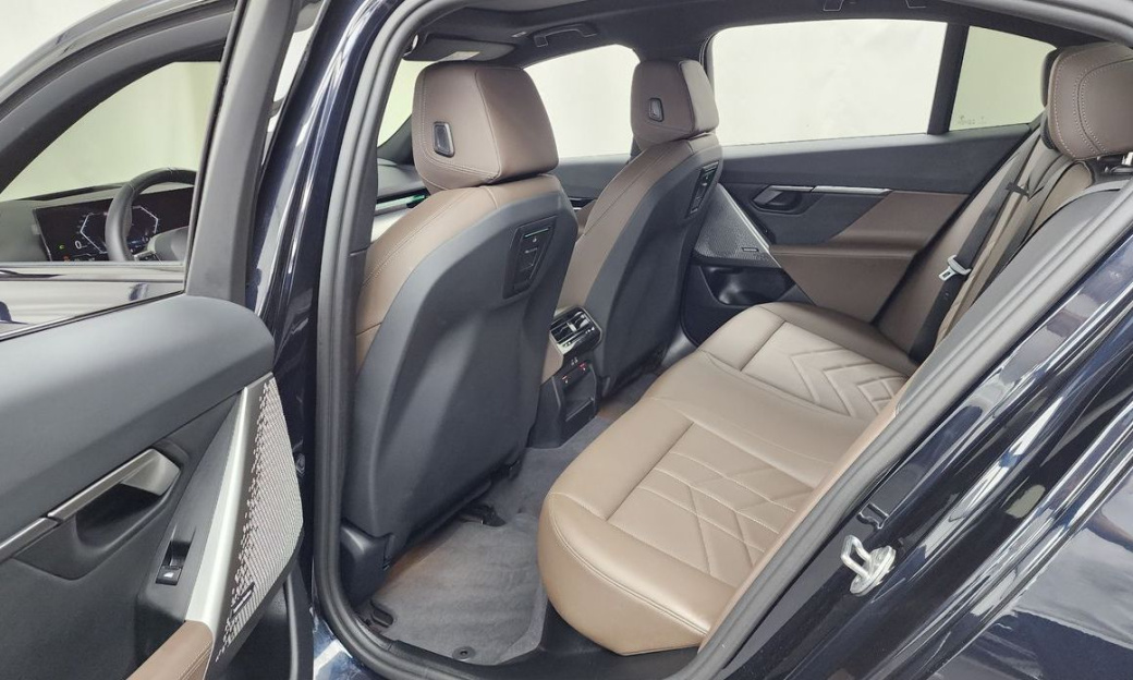 BMW 5-Series 520i M Sport, 2024
