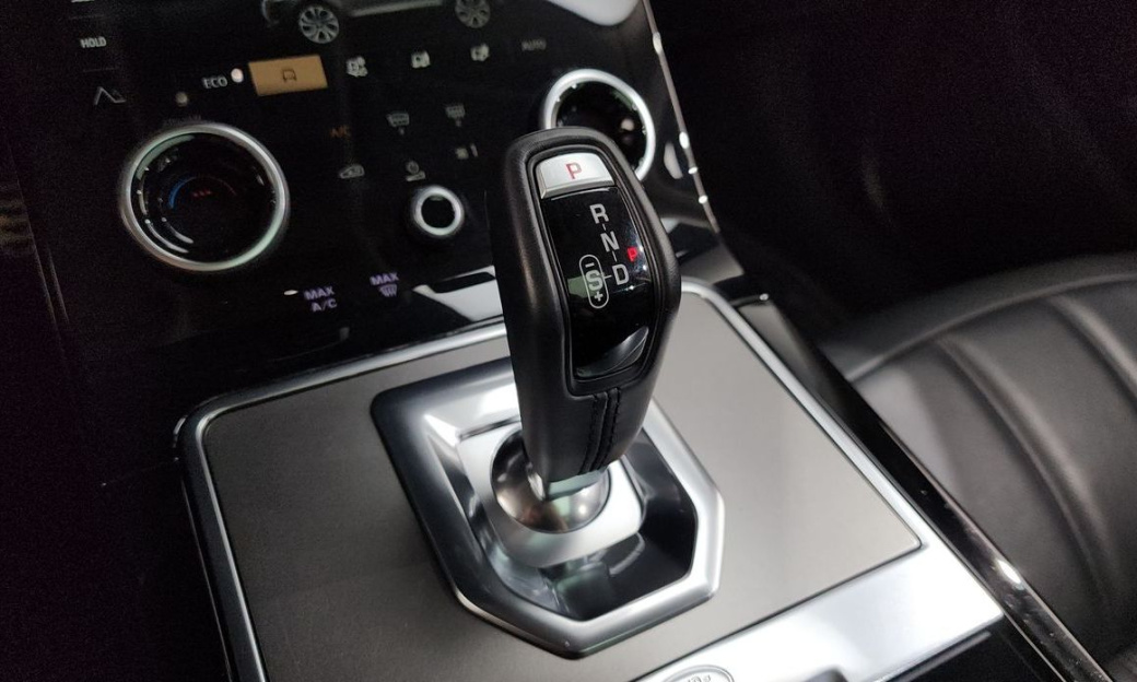 Land Rover Range Rover Evoque P250 SE, 2023